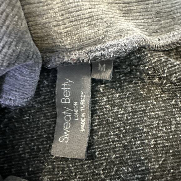Sweaty Betty Gray Velour Sweatshirt Pullover Funnel Neck Size Medium - Picture 7 of 9